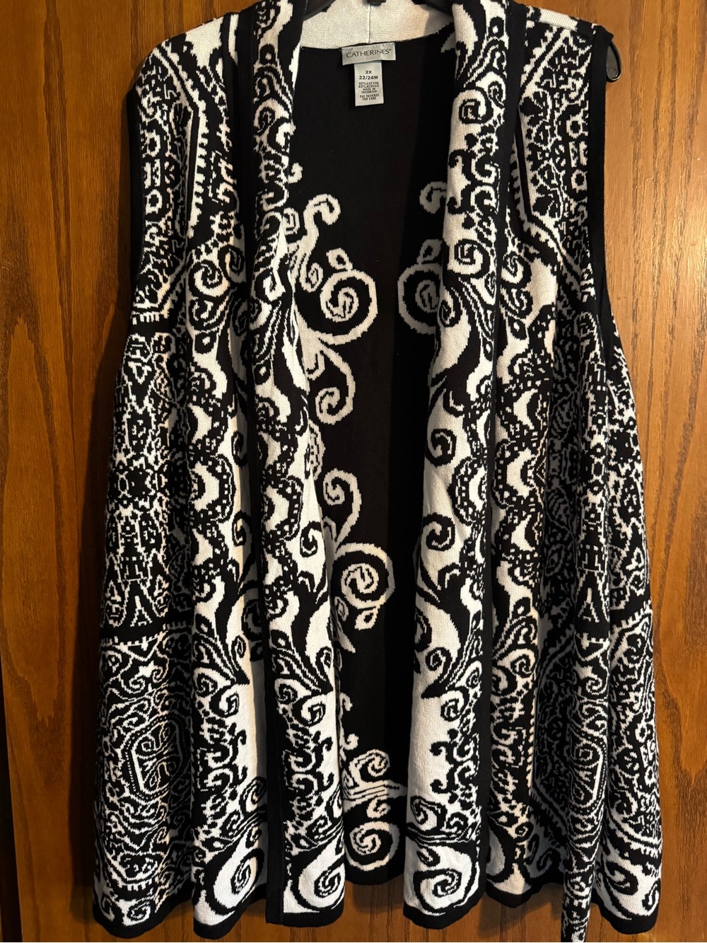Catherines Black & White Open-Front Patterned Cardigan Vest